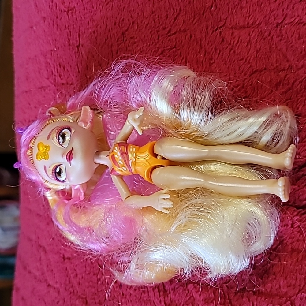 Magic Mixies Pixlings doll, Flitta the Butterfly Pixling (No Dress)